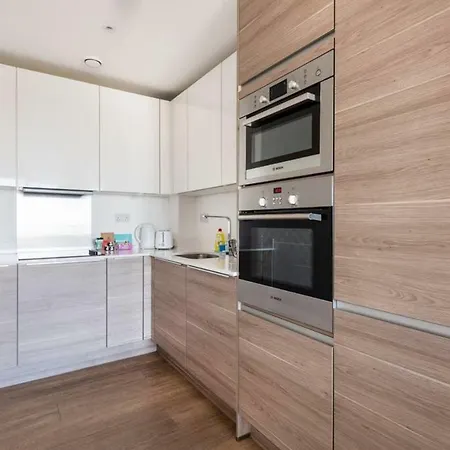 Bright 2bed W Balcony Near The Thames דירה *